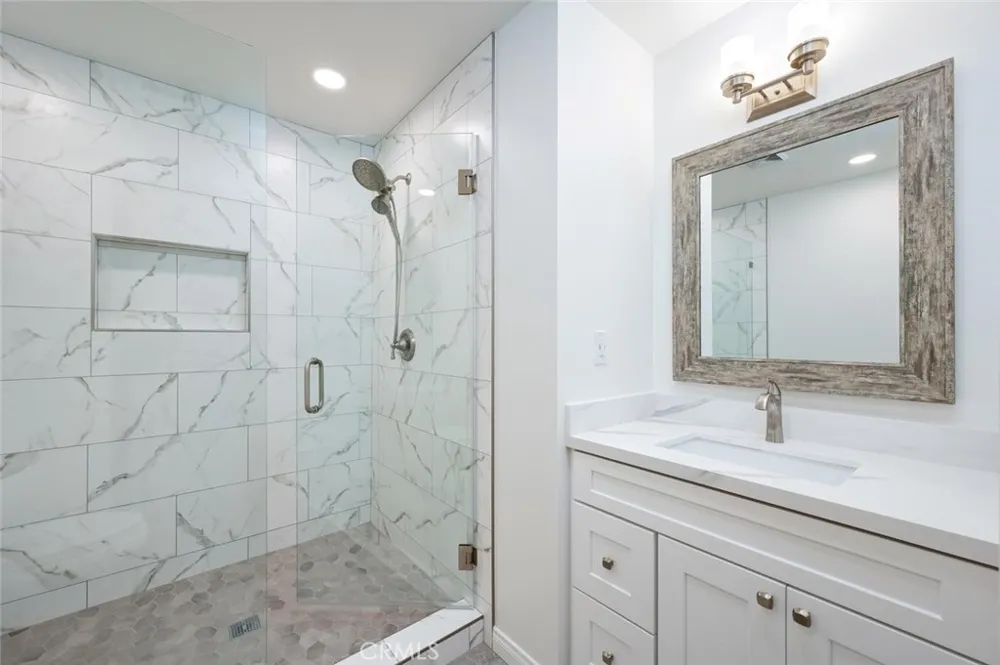 14132 Carfax Tustin, CA 92780
