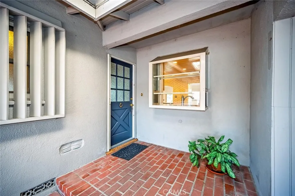 14132 Carfax Tustin, CA 92780