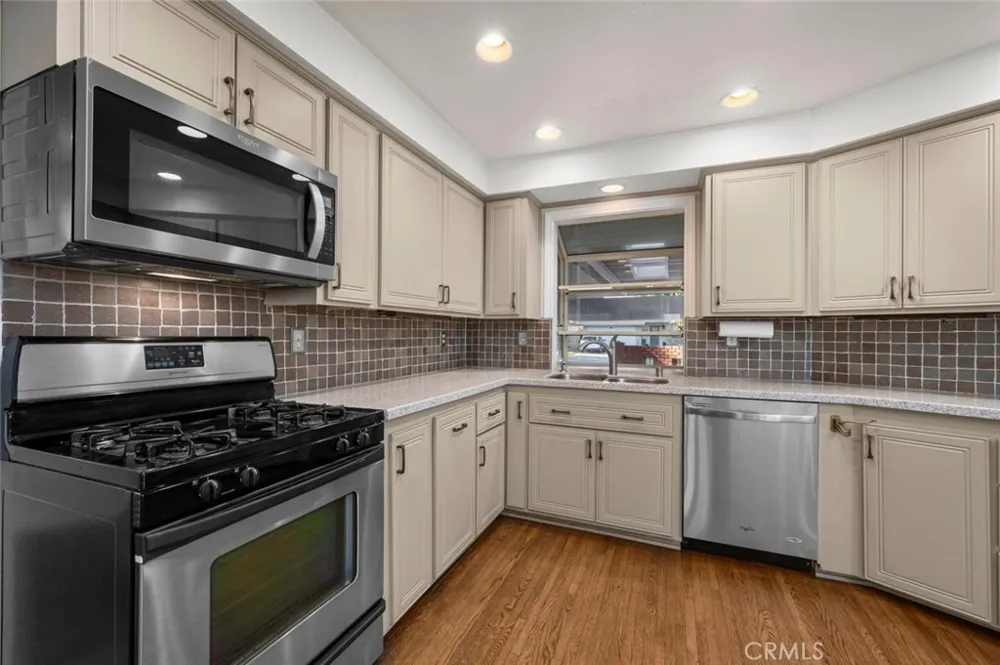 14132 Carfax Tustin, CA 92780