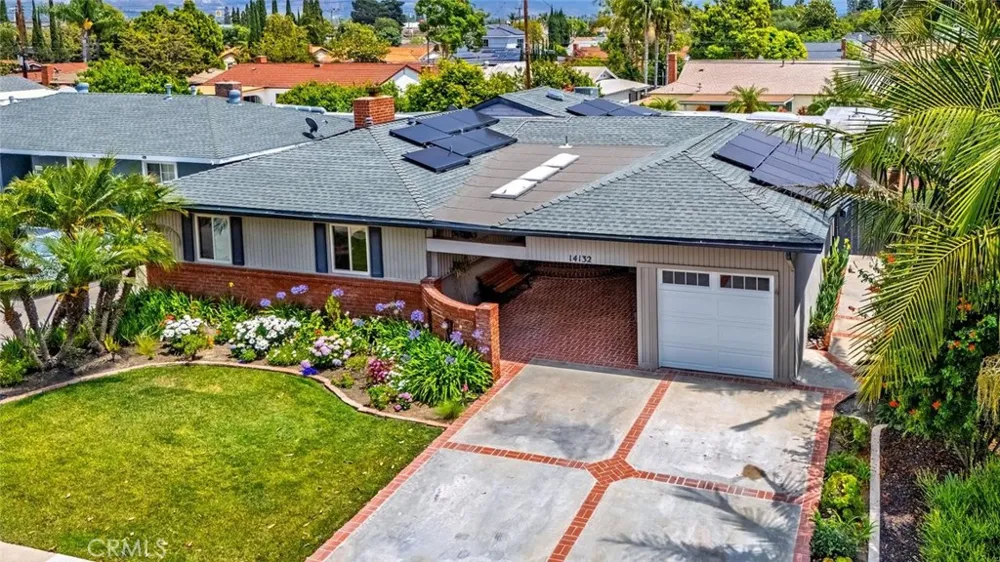 14132 Carfax Tustin, CA 92780