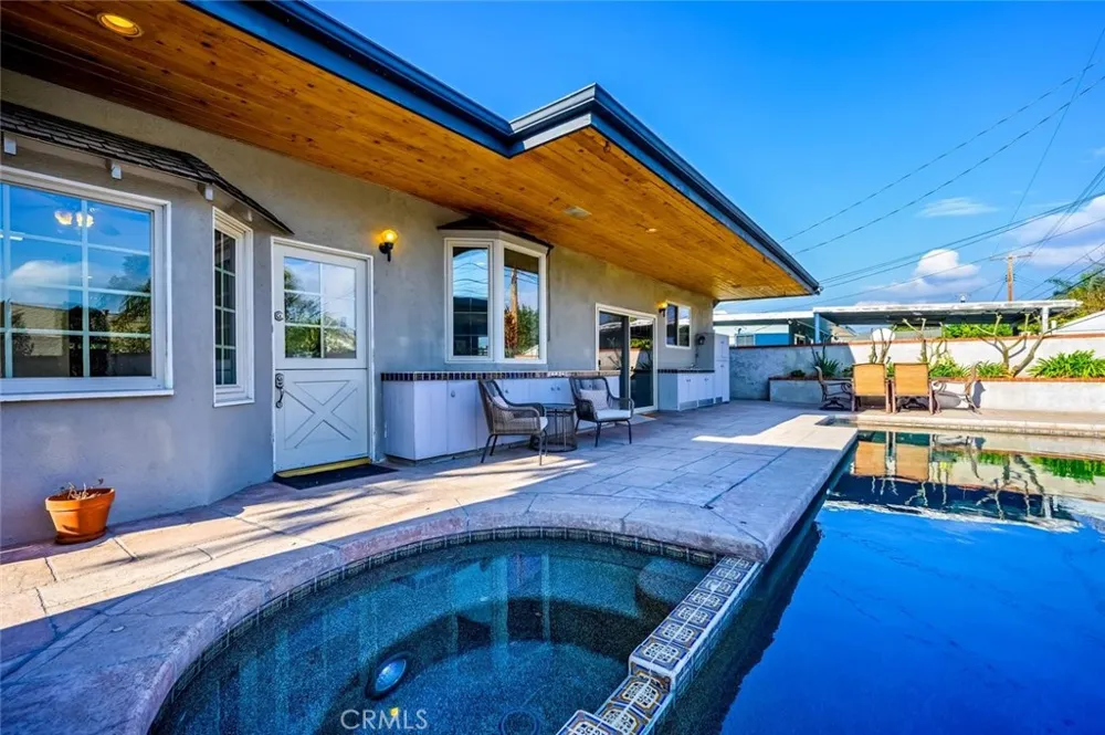 14132 Carfax Tustin, CA 92780