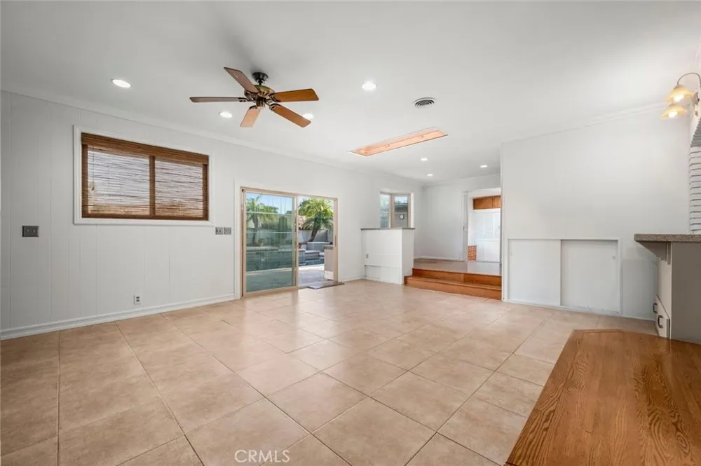 14132 Carfax Tustin, CA 92780