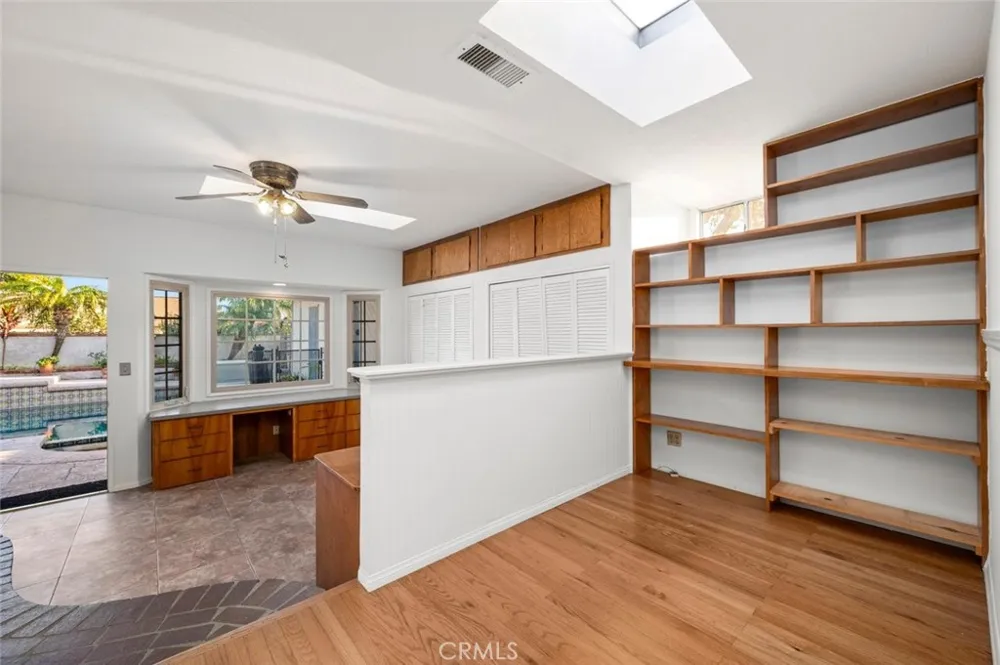 14132 Carfax Tustin, CA 92780