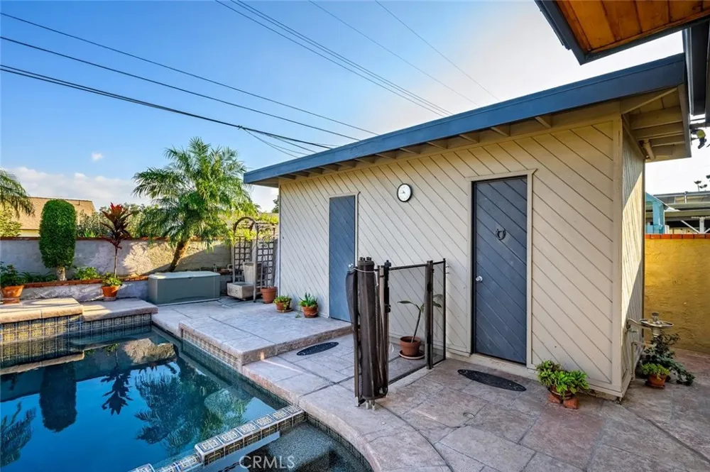 14132 Carfax Tustin, CA 92780