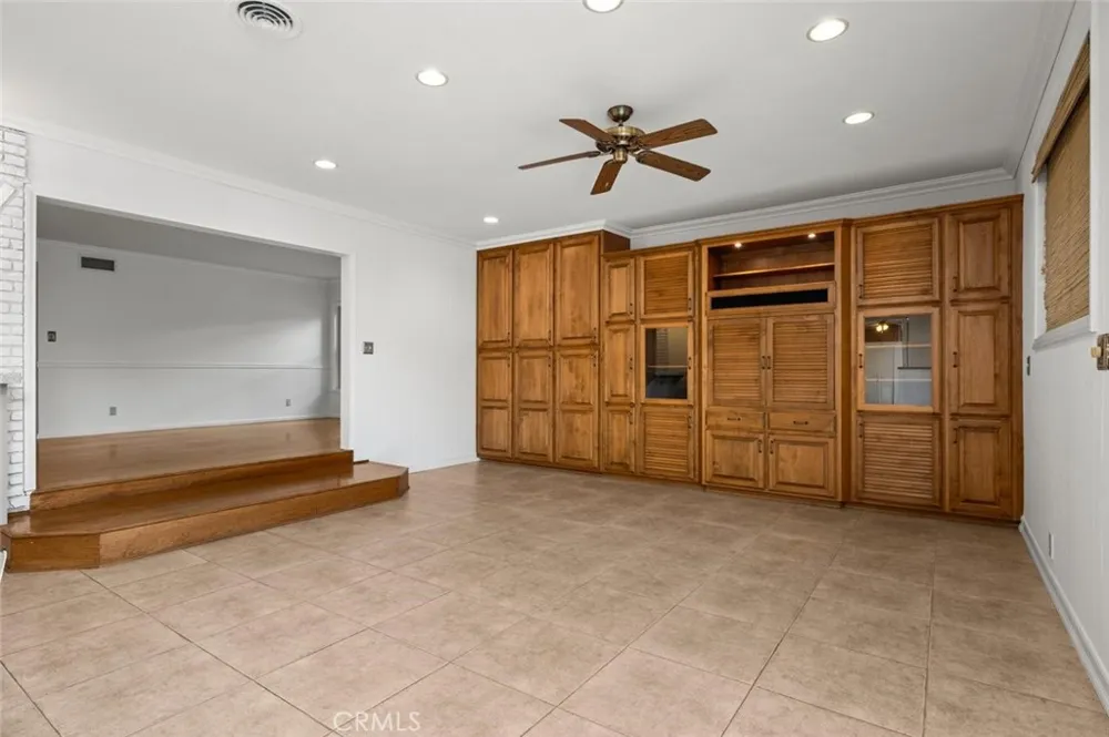 14132 Carfax Tustin, CA 92780