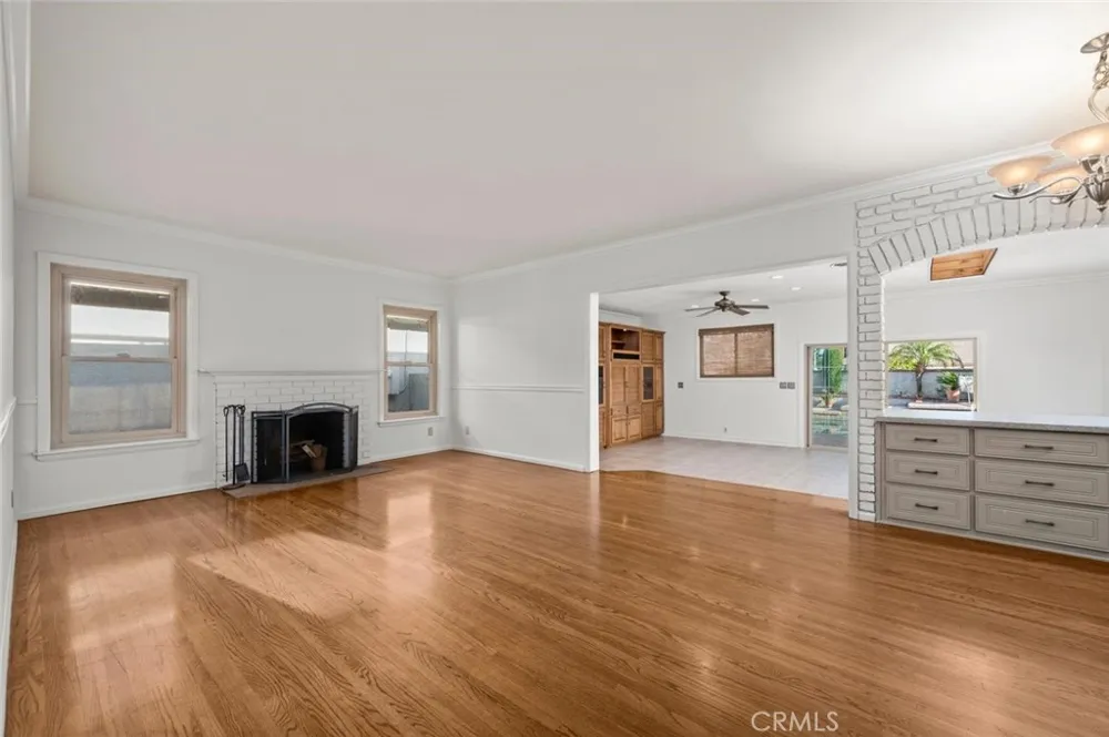 14132 Carfax Tustin, CA 92780