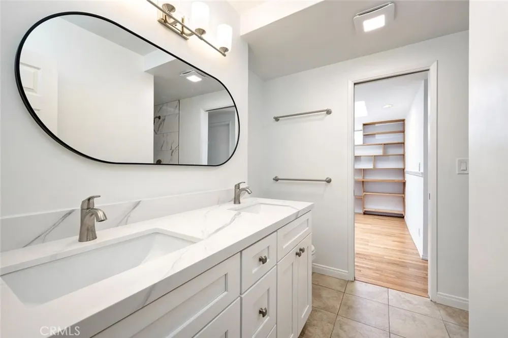 14132 Carfax Tustin, CA 92780