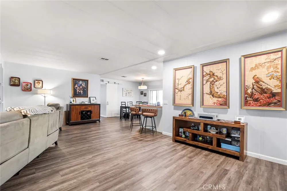 3595 Santa Fe #36 Long Beach, CA 90810