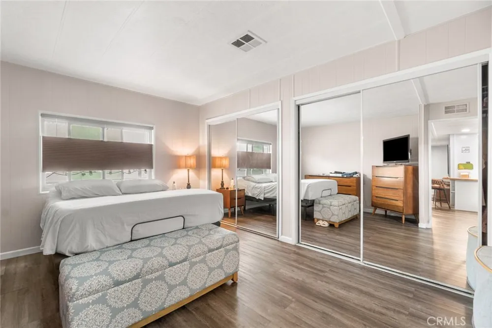 3595 Santa Fe #36 Long Beach, CA 90810