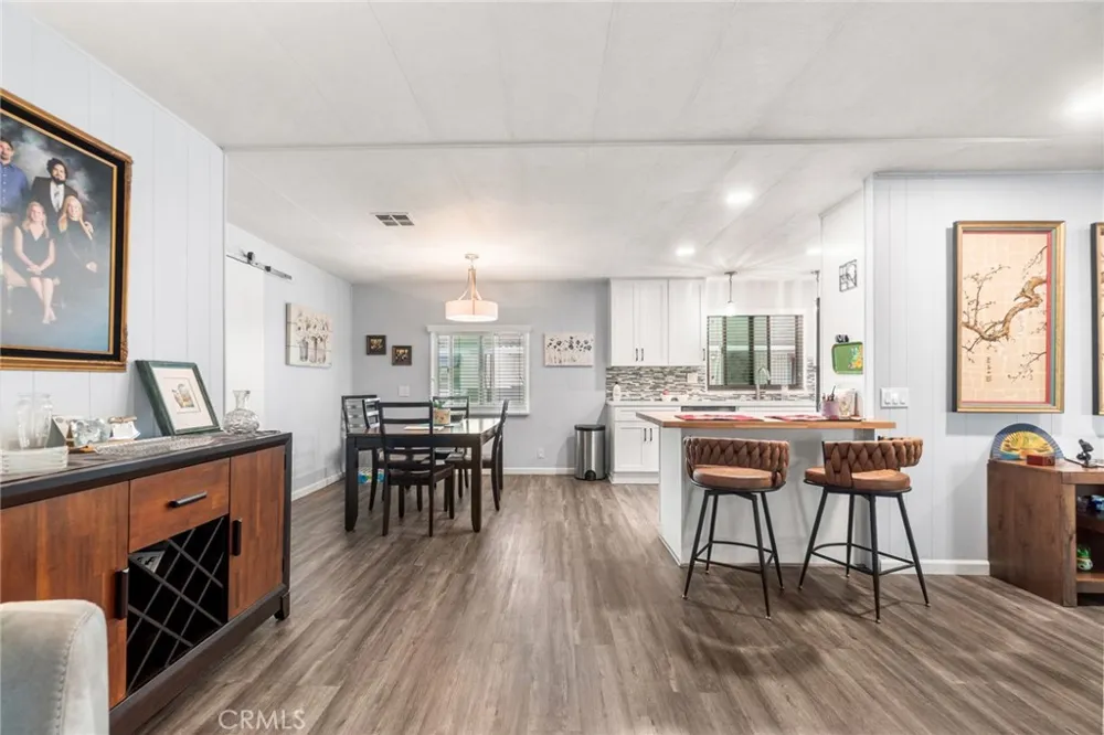 3595 Santa Fe #36 Long Beach, CA 90810