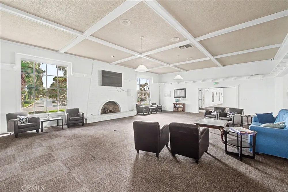 3595 Santa Fe #36 Long Beach, CA 90810