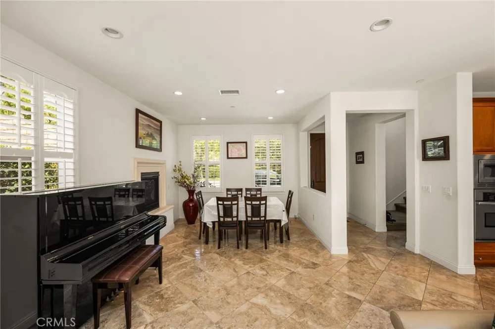 2748 E Coalinga Brea, CA 92821