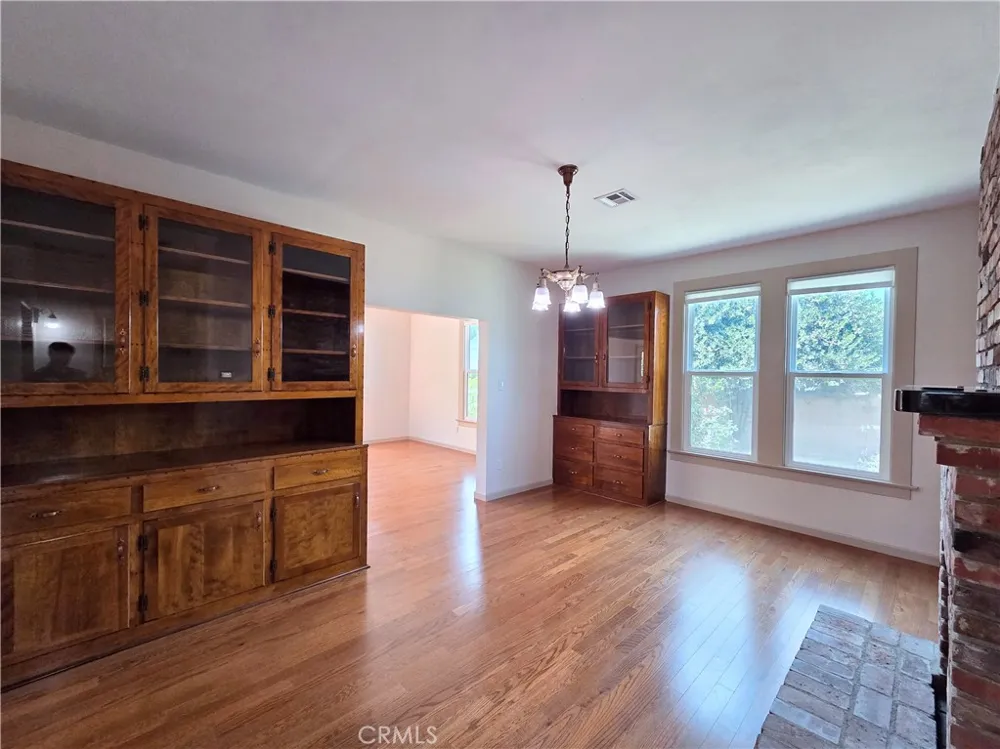 9497 Foster Road Downey, CA 90242