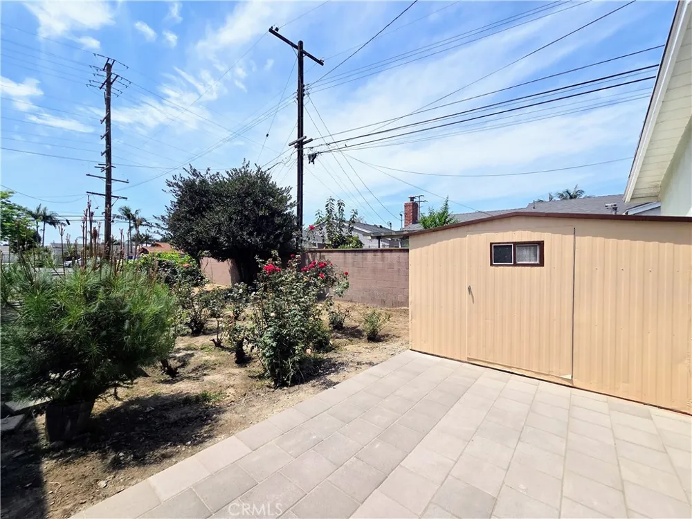 9497 Foster Road Downey, CA 90242