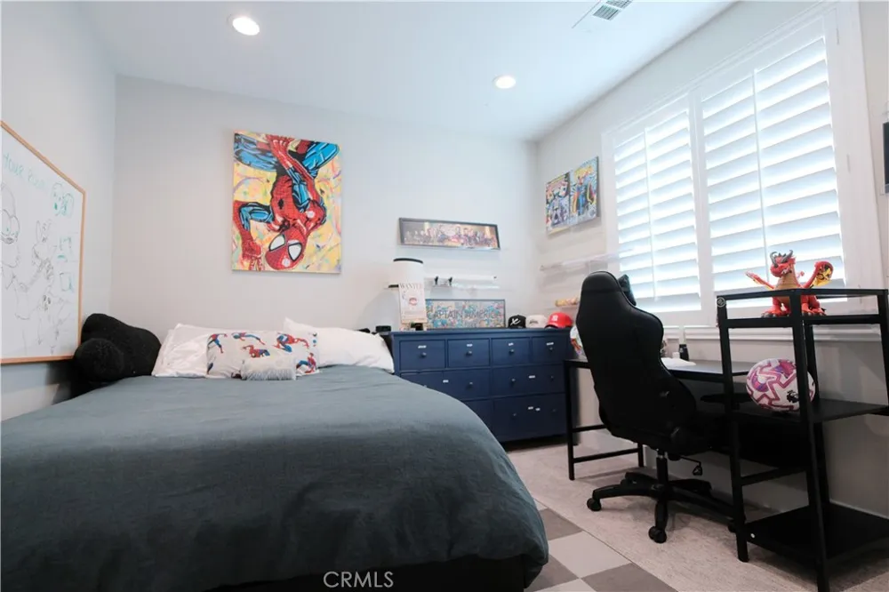 25172 Cypress Bluff Dr. Canyon Country, CA 91387