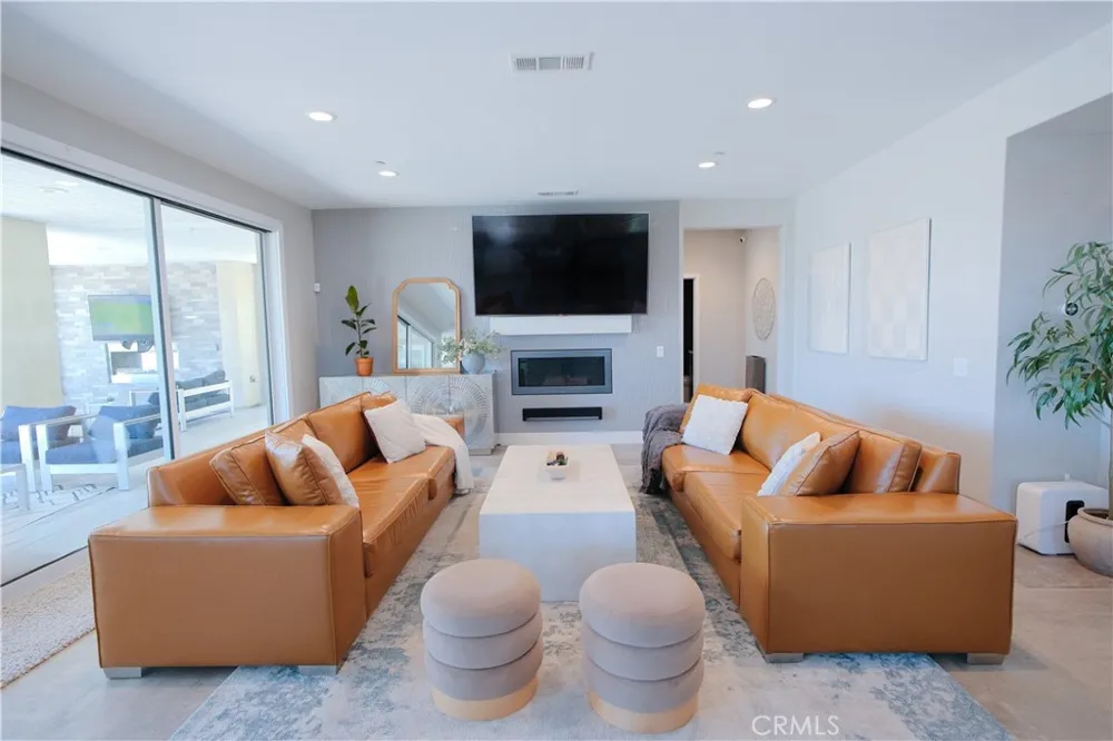 25172 Cypress Bluff Dr. Canyon Country, CA 91387