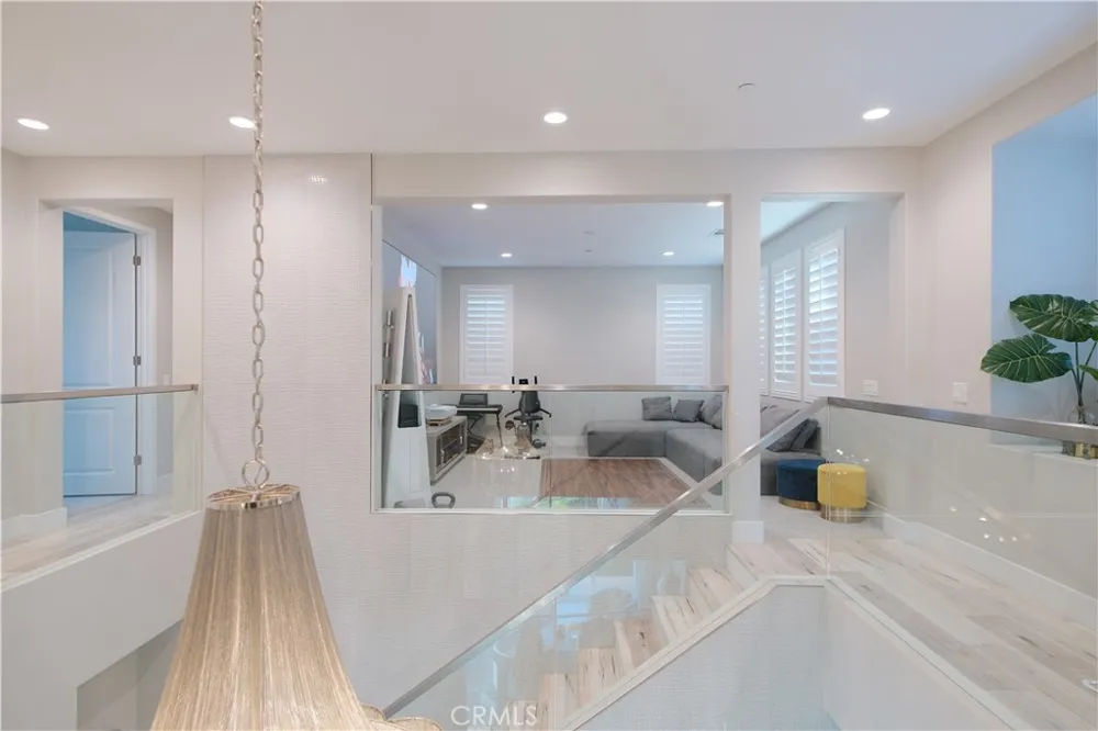25172 Cypress Bluff Dr. Canyon Country, CA 91387
