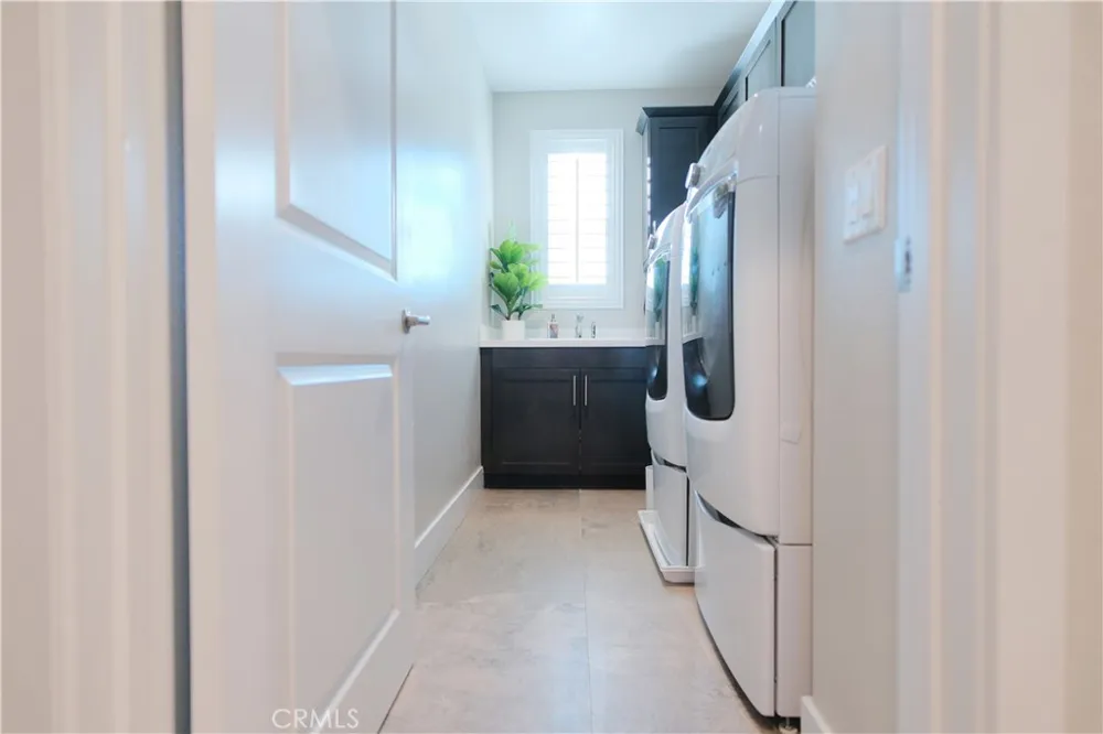 25172 Cypress Bluff Dr. Canyon Country, CA 91387