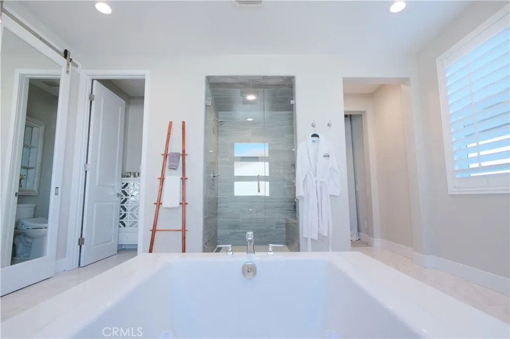 25172 Cypress Bluff Dr. Canyon Country, CA 91387