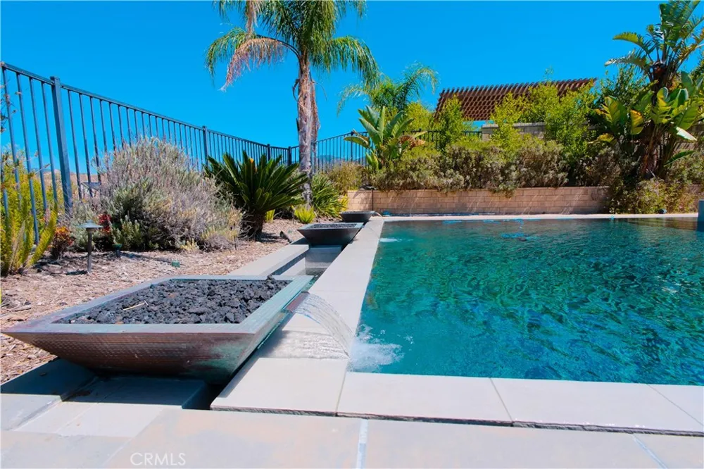 25172 Cypress Bluff Dr. Canyon Country, CA 91387