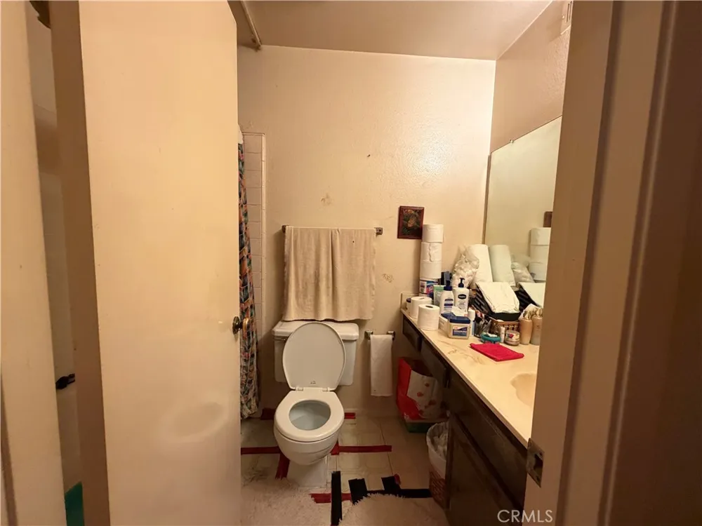 9901 Cedar Garden Grove, CA 92841