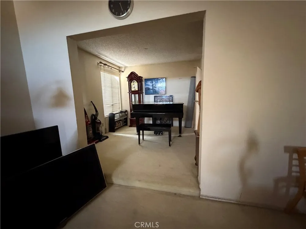 9901 Cedar Garden Grove, CA 92841
