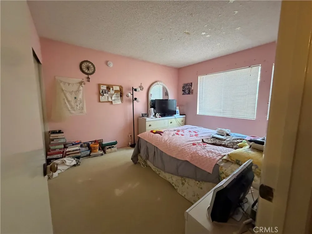 9901 Cedar Garden Grove, CA 92841