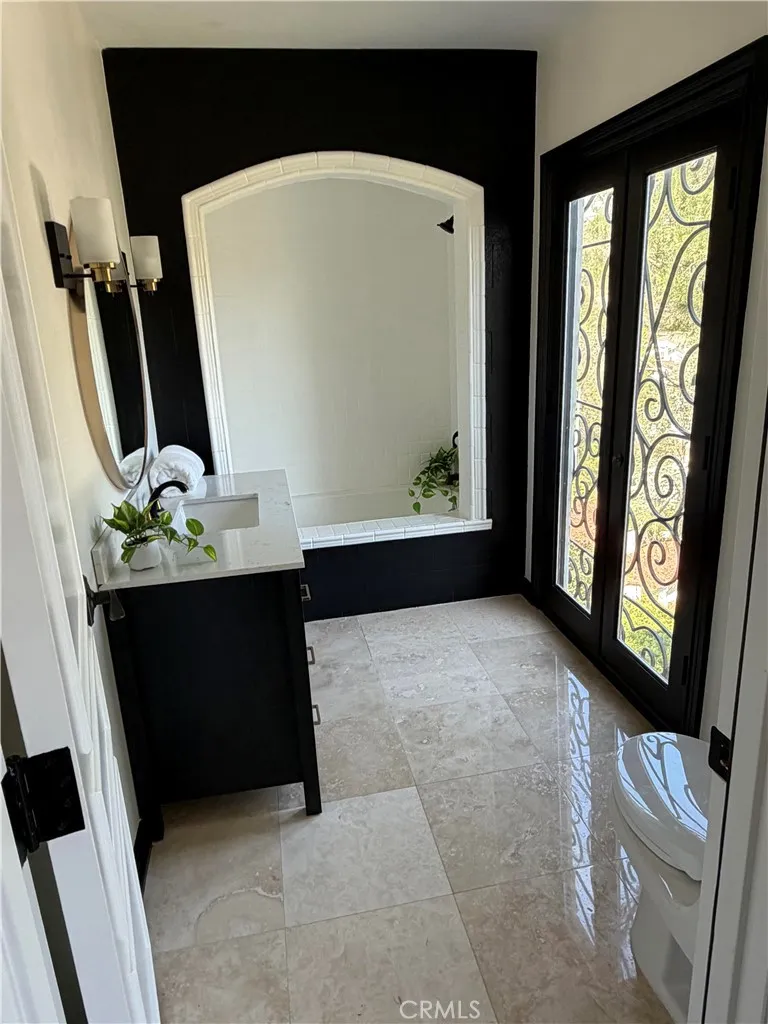 1301 Beverly Los Angeles, CA 90210
