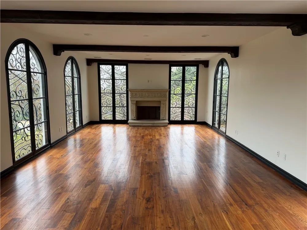 1301 Beverly Los Angeles, CA 90210