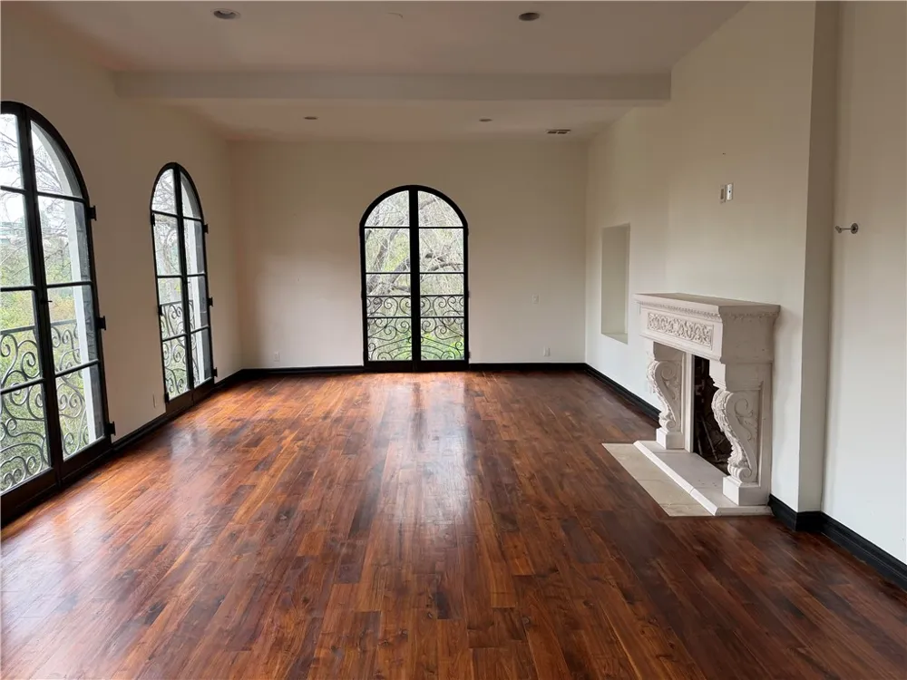 1301 Beverly Los Angeles, CA 90210