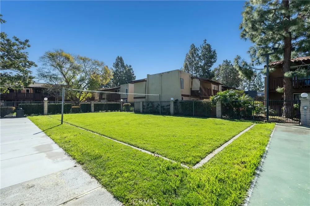 1040 W Macarthur Boulevard #41 Santa Ana, CA 92707