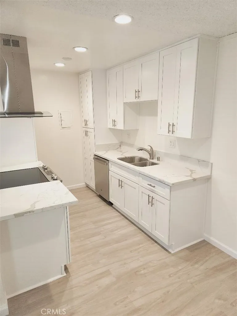 1040 W Macarthur Boulevard #41 Santa Ana, CA 92707