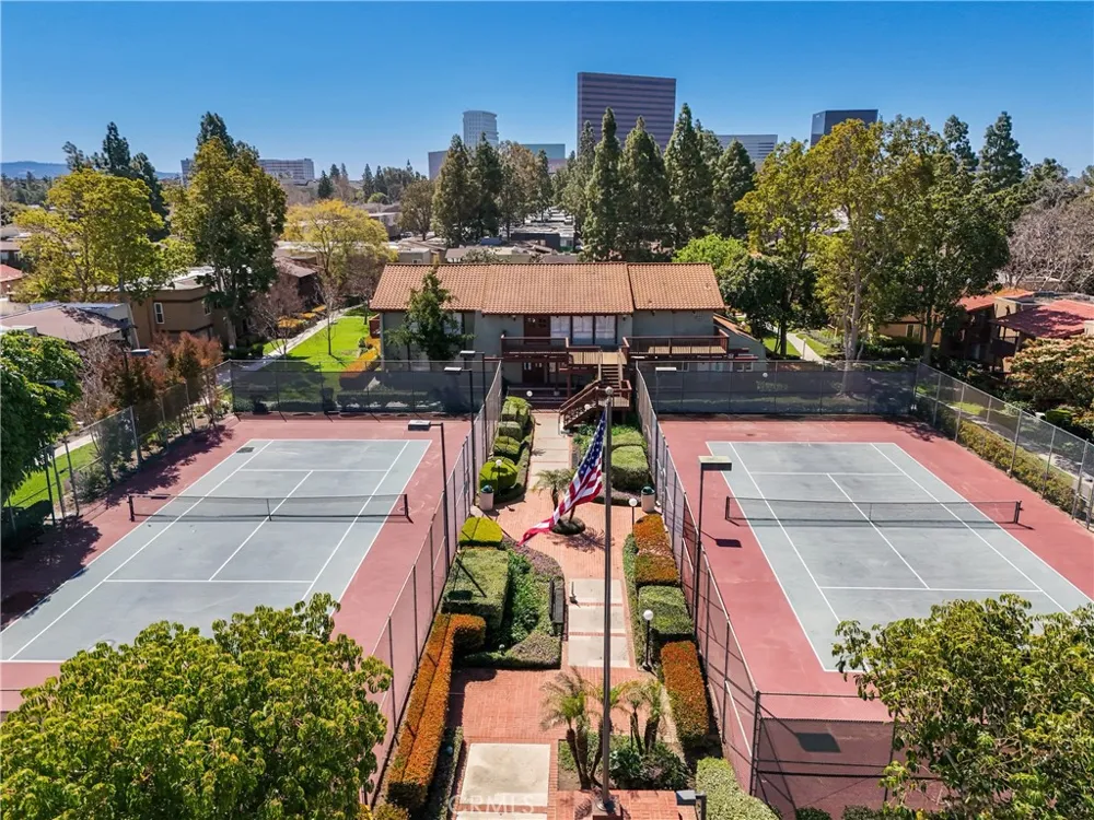 1040 W Macarthur Boulevard #41 Santa Ana, CA 92707