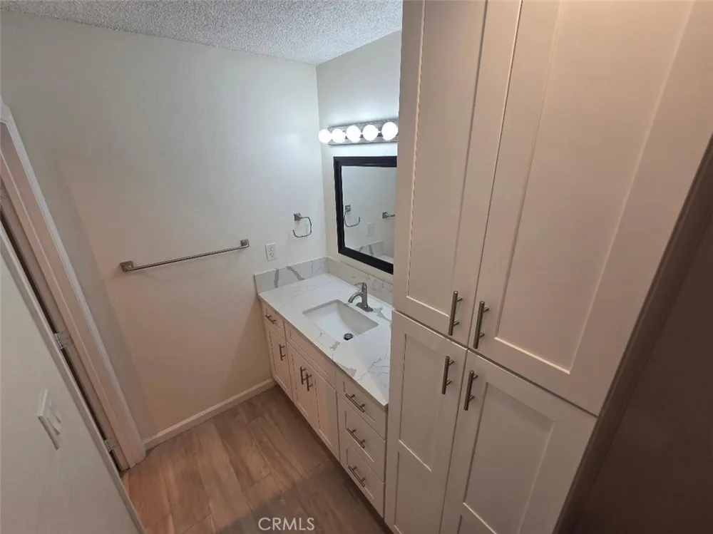1040 W Macarthur Boulevard #41 Santa Ana, CA 92707