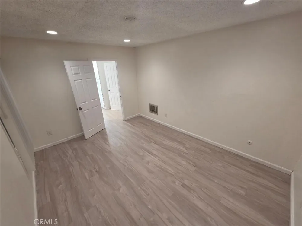 1040 W Macarthur Boulevard #41 Santa Ana, CA 92707