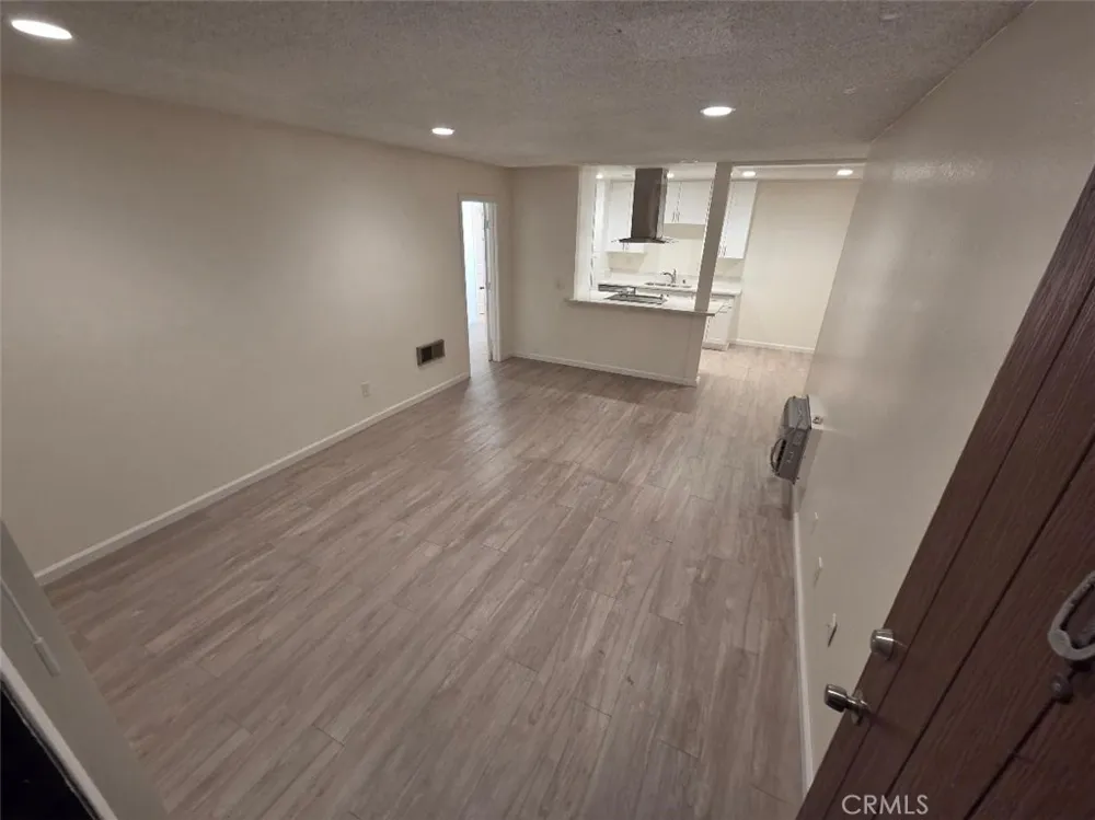 1040 W Macarthur Boulevard #41 Santa Ana, CA 92707