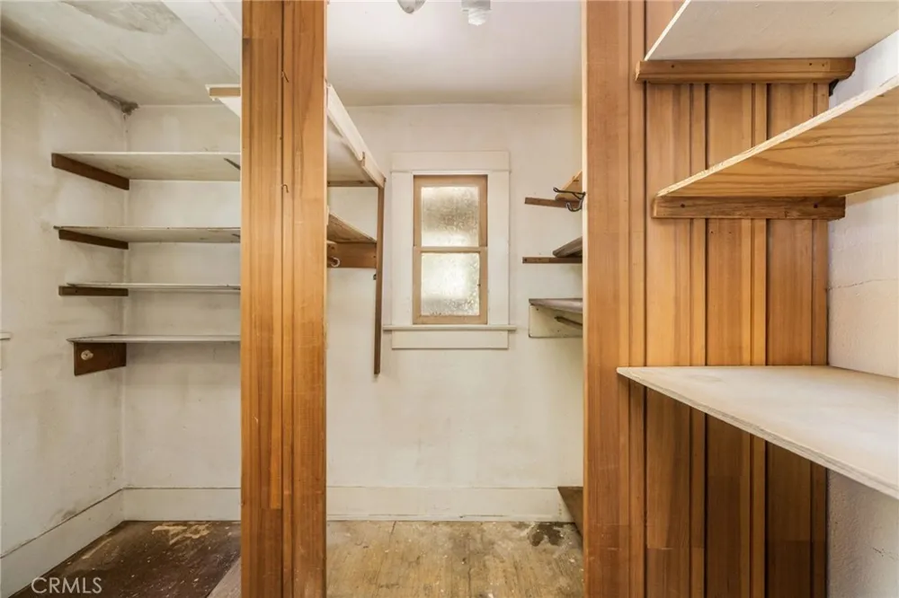 349 Pine Orange, CA 92866