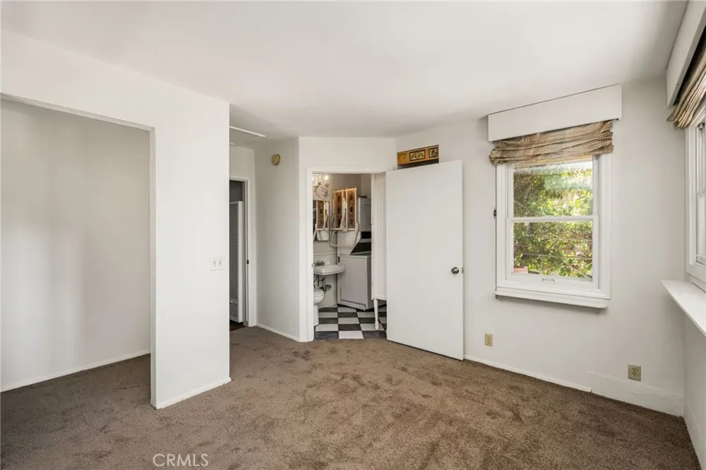 349 Pine Orange, CA 92866
