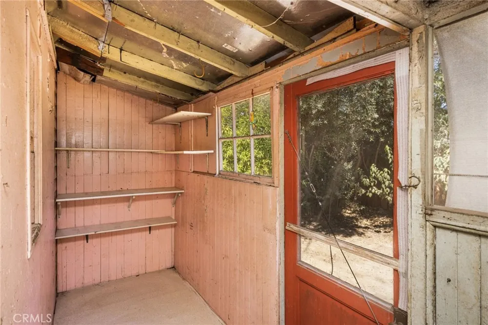 349 Pine Orange, CA 92866