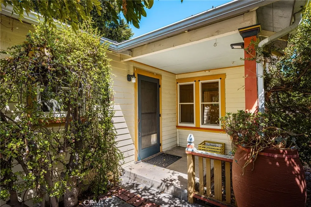 349 Pine Orange, CA 92866