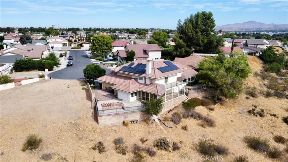 12519 Elmcroft Victorville, CA 92395