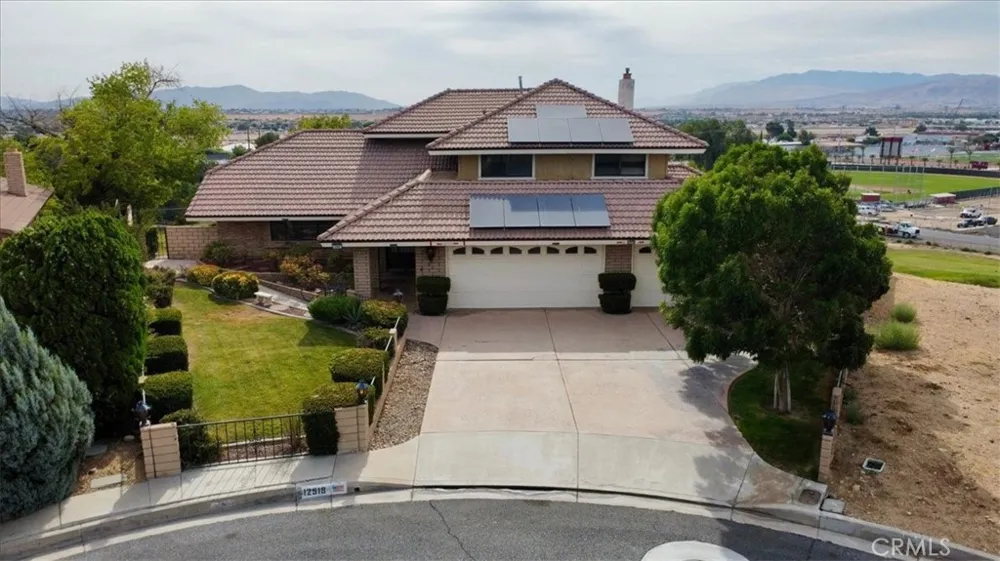 12519 Elmcroft Victorville, CA 92395