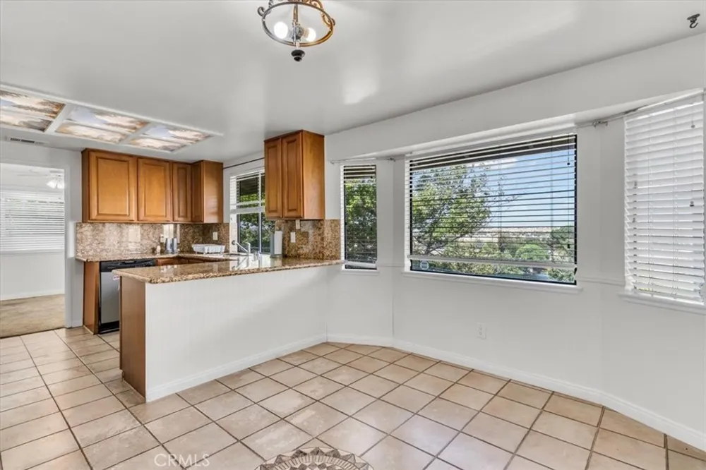 12519 Elmcroft Victorville, CA 92395