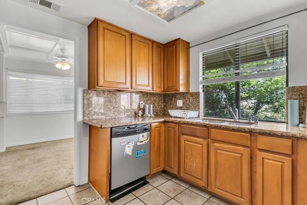 12519 Elmcroft Victorville, CA 92395