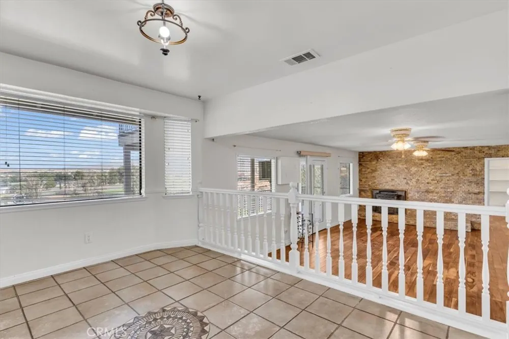 12519 Elmcroft Victorville, CA 92395