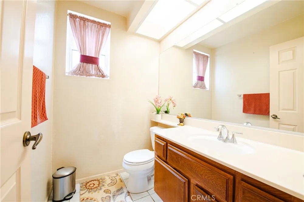 5044 Allington St Lakewood, CA 90712