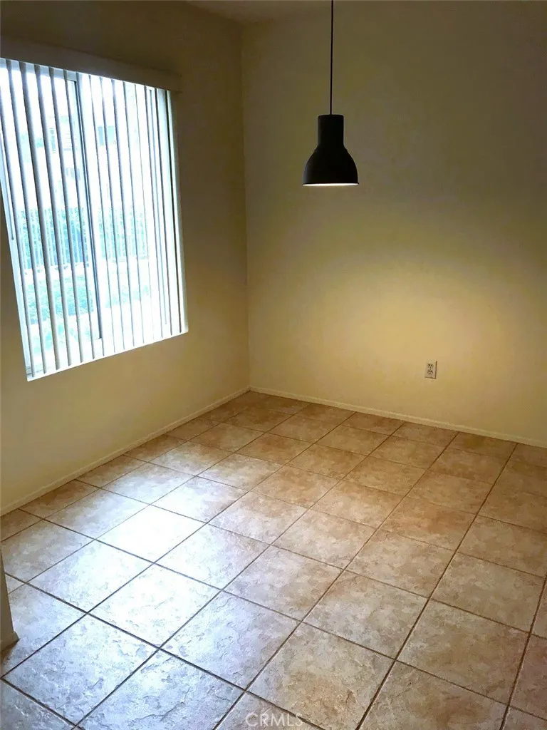 700 W La Veta Orange, CA 92868