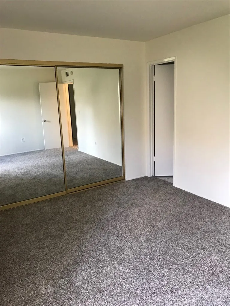 700 W La Veta Orange, CA 92868