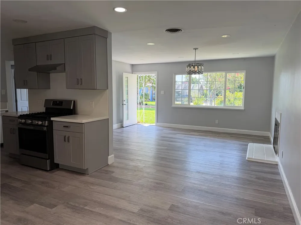 6603 Mitad Court San Bernardino, CA 92404