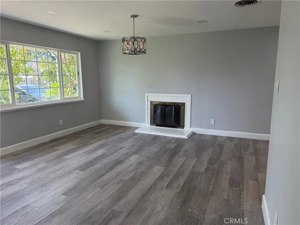 6603 Mitad Court San Bernardino, CA 92404
